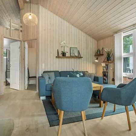 Сasa de vacaciones Eikka - From The Sea By Interhome